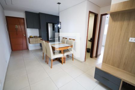 Sala de apartamento para alugar com 2 quartos, 60m² em Guilhermina, Praia Grande