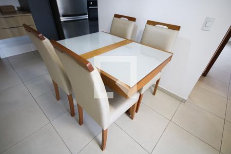 Sala de apartamento para alugar com 2 quartos, 60m² em Guilhermina, Praia Grande