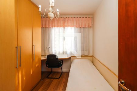 Quarto 1 de apartamento para alugar com 2 quartos, 70m² em Aclimação, São Paulo