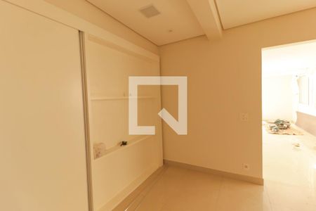 Sala de casa de condomínio à venda com 4 quartos, 266m² em Engordadouro, Jundiaí