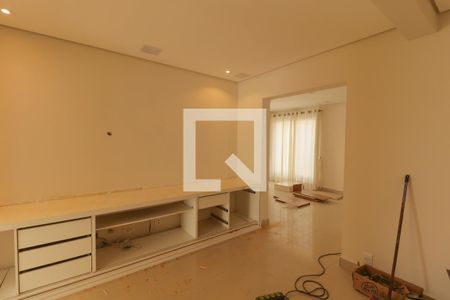 Sala de casa de condomínio à venda com 4 quartos, 266m² em Engordadouro, Jundiaí