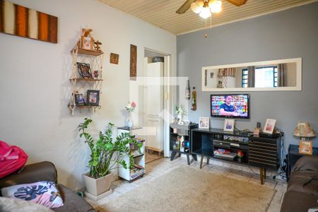 Casa 1 - Sala de casa à venda com 5 quartos, 270m² em Vila Brasilina, São Paulo