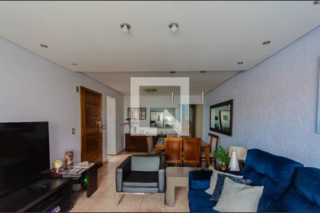 Sala de casa à venda com 5 quartos, 250m² em Cambuci, São Paulo