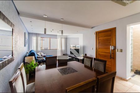 Sala de casa à venda com 5 quartos, 250m² em Cambuci, São Paulo