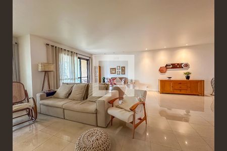 Sala 1 de apartamento à venda com 3 quartos, 176m² em Laranjeiras, Rio de Janeiro