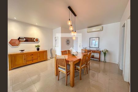 Sala 3 de apartamento à venda com 3 quartos, 176m² em Laranjeiras, Rio de Janeiro