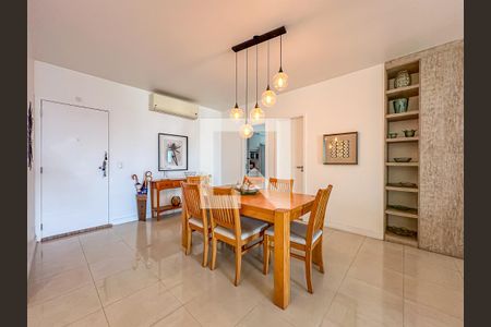 Sala 3 de apartamento à venda com 3 quartos, 176m² em Laranjeiras, Rio de Janeiro