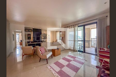 Sala  de apartamento à venda com 3 quartos, 176m² em Laranjeiras, Rio de Janeiro