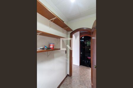 Casa 2 - Despensa de casa à venda com 5 quartos, 240m² em Jardim Santo Antoninho, São Paulo