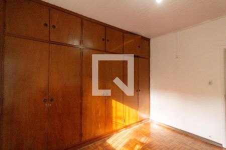 Quarto 1 de casa à venda com 5 quartos, 240m² em Jardim Santo Antoninho, São Paulo