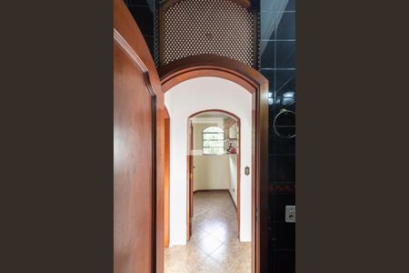 Casa 2 - Lavabo de casa à venda com 5 quartos, 240m² em Jardim Santo Antoninho, São Paulo