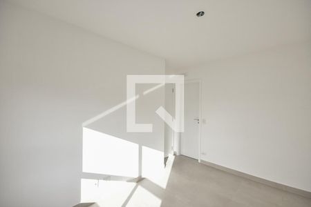 Quarto de apartamento à venda com 1 quarto, 58m² em Vila Suzana, São Paulo