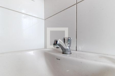 Banheiro de apartamento para alugar com 1 quarto, 51m² em República, São Paulo