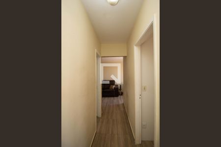 Corredor de apartamento à venda com 2 quartos, 52m² em Vila Palmeiras, São Paulo