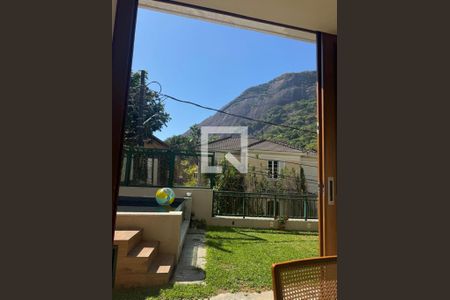 Casa à venda com 3 quartos, 254m² em Cosme Velho, Rio de Janeiro