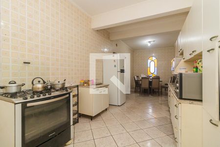 Cozinha de casa à venda com 3 quartos, 132m² em Guarujá, Porto Alegre