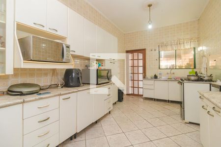 Cozinha de casa à venda com 3 quartos, 132m² em Guarujá, Porto Alegre