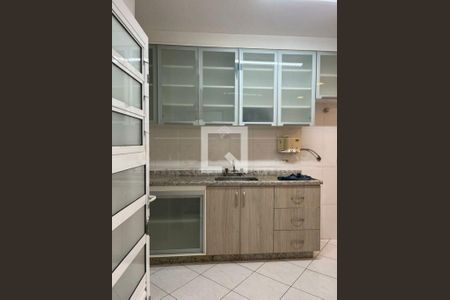 Casa à venda com 2 quartos, 80m² em Capela do Socorro, São Paulo