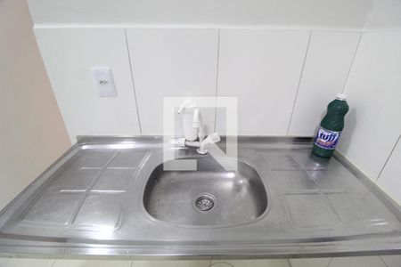 Cozinha de kitnet/studio para alugar com 1 quarto, 20m² em Martins, Uberlândia