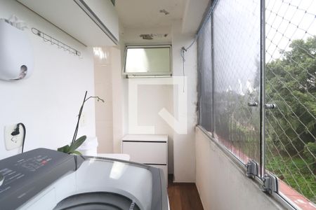 Lavanderia de apartamento à venda com 2 quartos, 70m² em Vila Nova, Novo Hamburgo