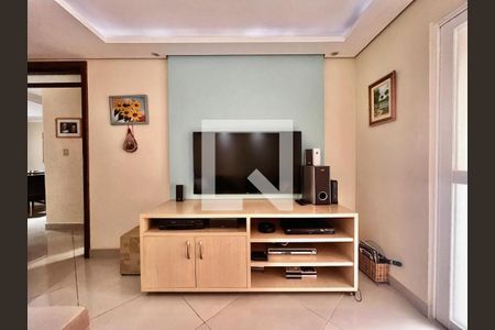 Sala de TV de casa de condomínio à venda com 4 quartos, 193m² em Jardim Boa Esperança, Campinas