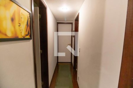 Corredor de apartamento à venda com 2 quartos, 92m² em Icaraí, Niterói