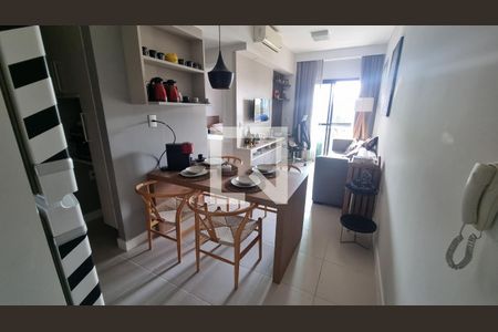 Sala de apartamento para alugar com 1 quarto, 35m² em Jacarepaguá, Rio de Janeiro