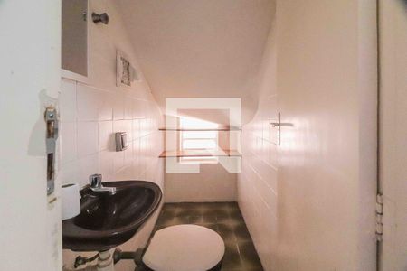 Lavabo de casa à venda com 3 quartos, 134m² em Ferreira, São Paulo