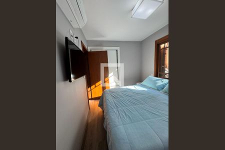 Quarto 1 de apartamento à venda com 2 quartos, 68m² em Petrópolis, Porto Alegre