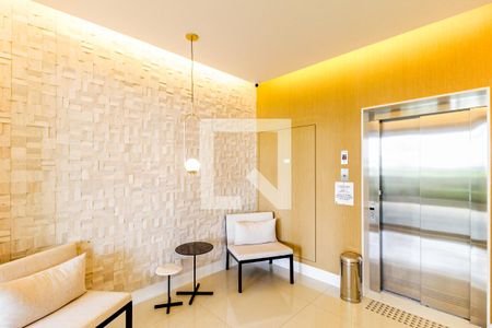 Hall de Entrada de apartamento à venda com 2 quartos, 84m² em Jardim Caravelas, São Paulo