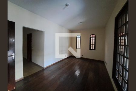 Sala 2 de casa para alugar com 4 quartos, 190m² em Centro, Osasco