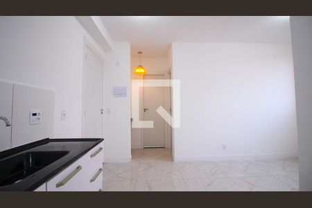 Sala/Cozinha de apartamento para alugar com 2 quartos, 34m² em Cidade São Mateus, São Paulo