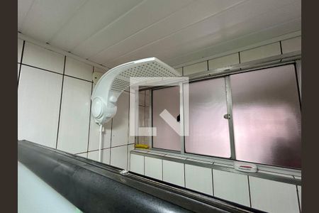 Banheiro de apartamento à venda com 2 quartos, 56m² em Jardim Vila Galvao, Guarulhos