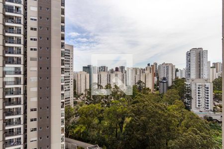 Sacada vista de apartamento à venda com 2 quartos, 55m² em Vila Andrade, São Paulo