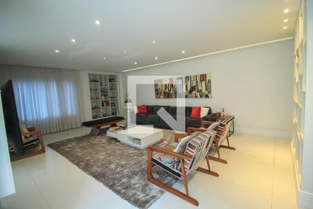 Sala de casa à venda com 4 quartos, 287m² em Vila Prudente, São Paulo