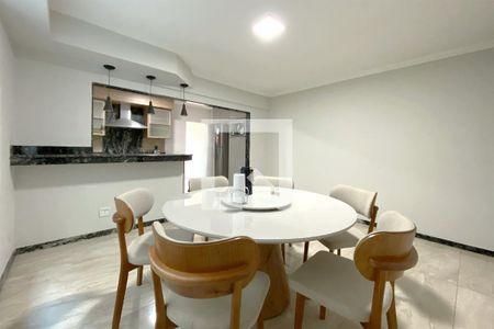 Sala de Jantar de casa para alugar com 3 quartos, 180m² em Planalto, Belo Horizonte