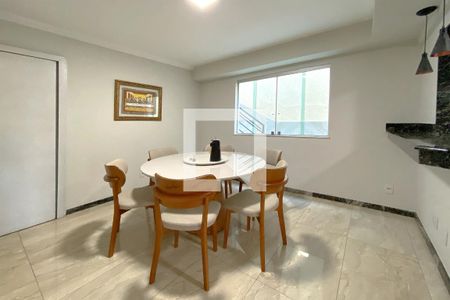 Sala de Jantar de casa para alugar com 3 quartos, 180m² em Planalto, Belo Horizonte