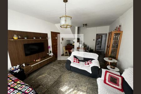 Sala de casa à venda com 4 quartos, 220m² em Vila Bandeirantes, São Paulo