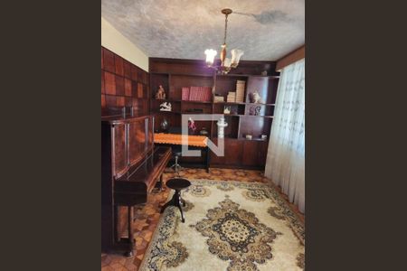 Casa à venda com 4 quartos, 280m² em Vila Monumento, São Paulo