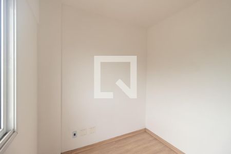 Quarto de apartamento para alugar com 2 quartos, 35m² em Campo Grande, Rio de Janeiro