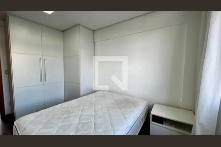 Quarto de apartamento à venda com 4 quartos, 176m² em Esplanada, Belo Horizonte
