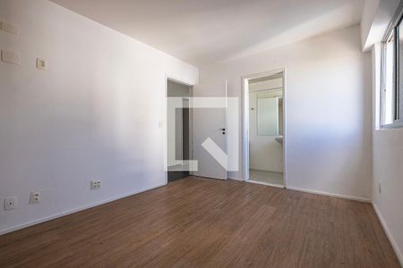 Suíte 1 de apartamento à venda com 2 quartos, 94m² em Vila Madalena, São Paulo