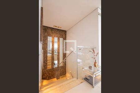 Escada de apartamento à venda com 3 quartos, 250m² em Vila Yara, Osasco