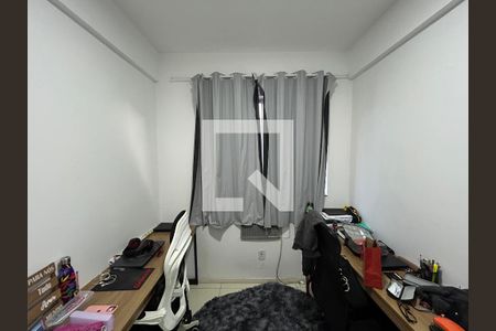 Quarto 1 de apartamento para alugar com 3 quartos, 72m² em Jardim Sulacap, Rio de Janeiro