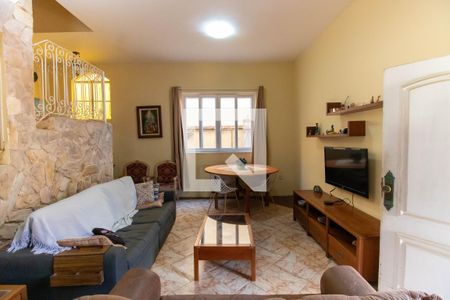 Sala de casa à venda com 7 quartos, 371m² em Engenho do Mato, Niterói