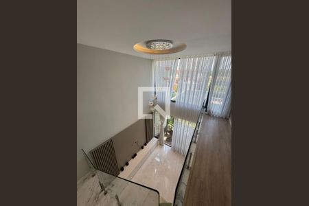 Sala de casa de condomínio à venda com 4 quartos, 360m² em Recreio dos Bandeirantes, Rio de Janeiro