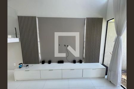 Sala de casa de condomínio à venda com 4 quartos, 360m² em Recreio dos Bandeirantes, Rio de Janeiro