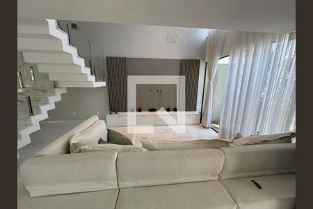 Sala de casa de condomínio à venda com 4 quartos, 360m² em Recreio dos Bandeirantes, Rio de Janeiro