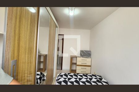 Quarto 2 de apartamento para alugar com 2 quartos, 64m² em Imbuí, Salvador