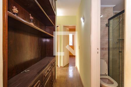 Corredor de apartamento à venda com 3 quartos, 68m² em Vila Andrade, São Paulo